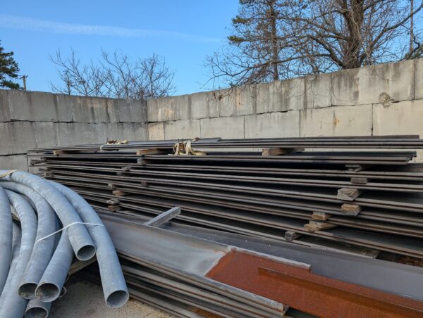 PS 31 Sheet Pile - Some With Plate Extenders